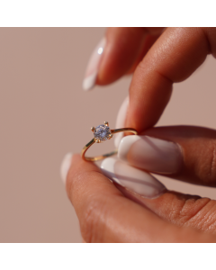 Real Gold solicitor Stone Ring (SIZE 8) R1650 - 18K Gold Jewelry